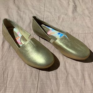 Never worn Born flats!